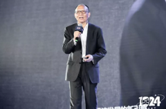 群体智能的驾驶上的顺应能力必然会大于以至弘